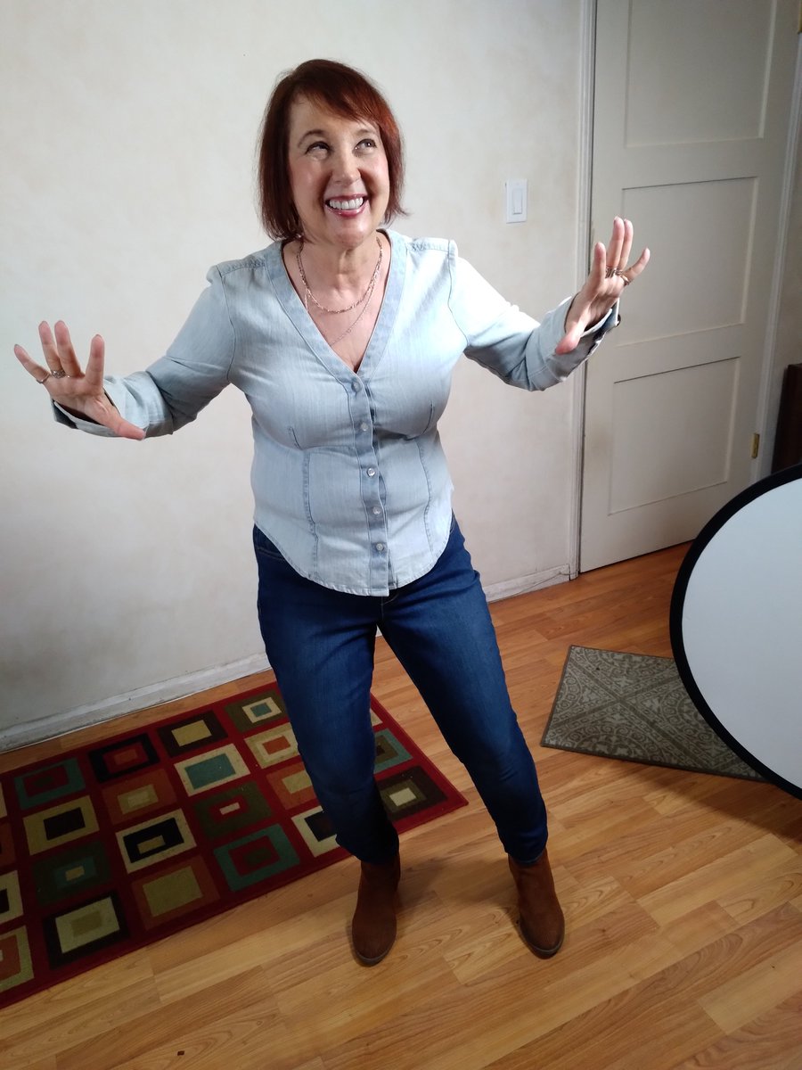 ShermanPatty's tweet photo. waiting for the sky to fall or about to catch the sky...great auditions for cds Esther Casting and Damian Bao Casting this week #acting #drama #comedy #castingdirector #artist #actorslife #writers #gratitude https://t.co/pLDYg3hAnF