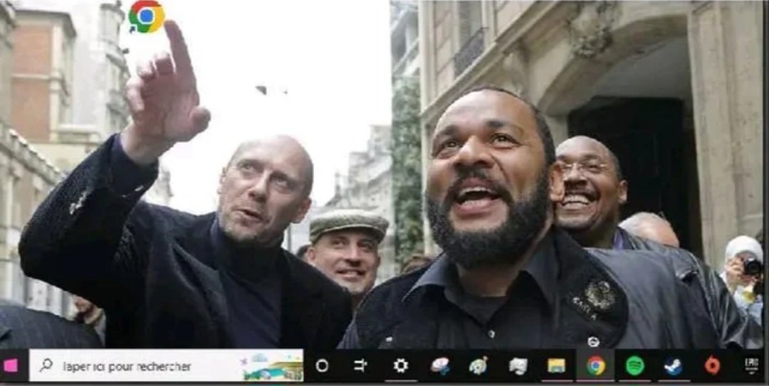 GuinguetteStyle's tweet photo. @LDLC Parce que mon père n'arrive pas à trouver Google Chrome quand il utilise mon ordinateur... https://t.co/LRHlCWJuYL