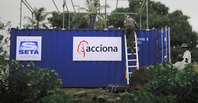 ACCIONA_EN's tweet photo. This #purificationplant is driven by renewable energy and supply clean water to 400 people a day 🚰
This is how it creates a #positiveimpact in the remote Seyamake community in Colombia 🇨🇴