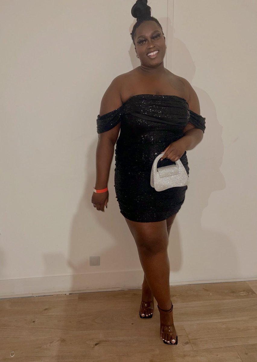 bebuxchaaa's tweet photo. +1 🎉🥳🥂 https://t.co/cbjneyxeF0