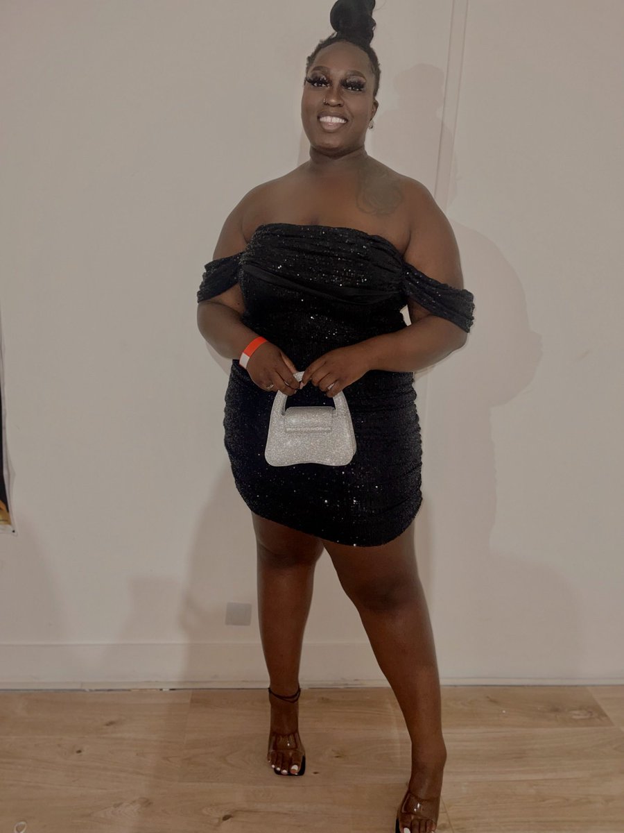 bebuxchaaa's tweet photo. +1 🎉🥳🥂 https://t.co/cbjneyxeF0