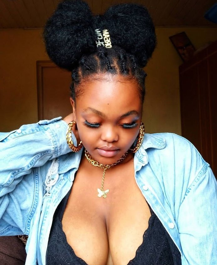 So I meet this guy, and he says, "mama Jay, hee unakaa mzee, ama Ni juu nilikuona mwisho last year?" Mind you, we were together last week Friday. Well, I know he is trying to be funny but dude, 29 is scary as it is. Fvck you very much.