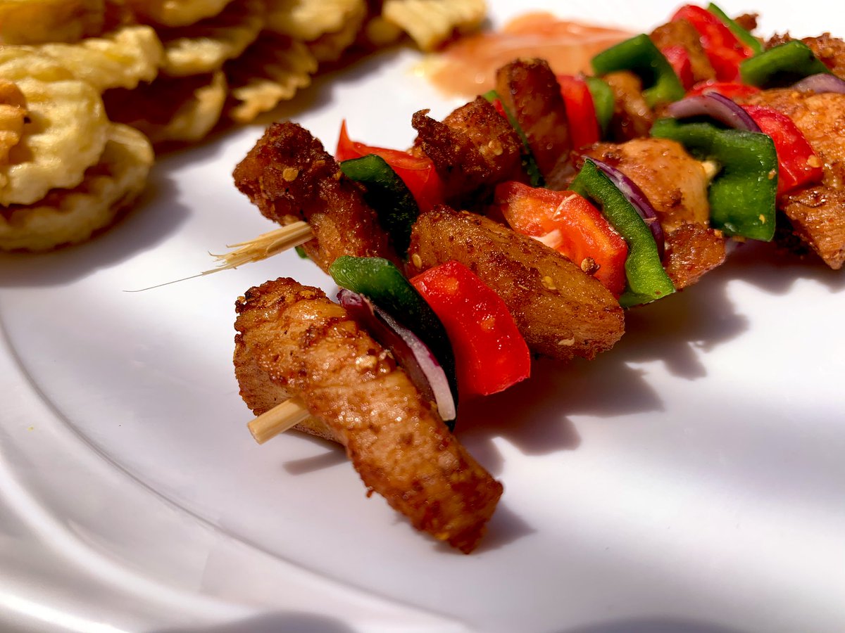 Megas_KITCHEN's tweet photo. Are you trying out new recipes this year or you are sticking to everyday rice and noodles ? https://t.co/NNwy13QqB9