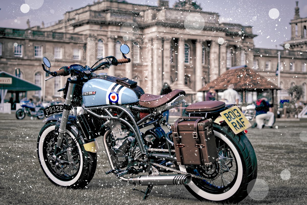 CCMMotorcycle's tweet image. On the eleventh day, my true love gave to me, one of just 100 RAFBF100 Spitfires and helped raise another £1000 for the RAF Benevolent fund.
#12daysofchristmas #twowheelchristmas #rafbf