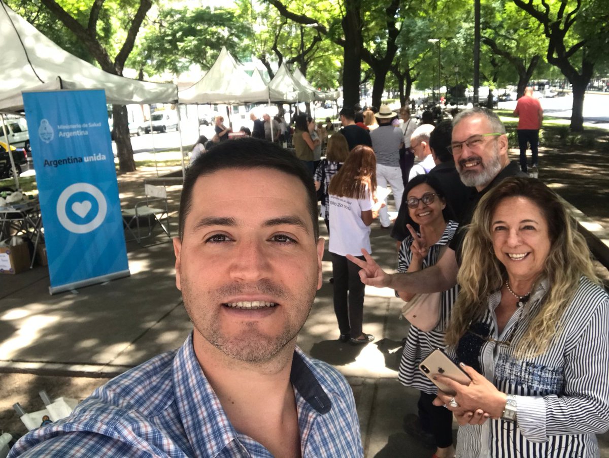 faapura's tweet photo. Luego de la reunión de directores de la Subsecretaría con @javierturienzo, Adriana Magdaleno y Susana Arzusmendi nos aplicamos la 5ta dosis de vacuna contra el COVID-19, frente al ministerio.
Gracias al equipo del @msalnacion por la rápida, eficiente y agradable atención. https://t.co/spFeHGHfMI