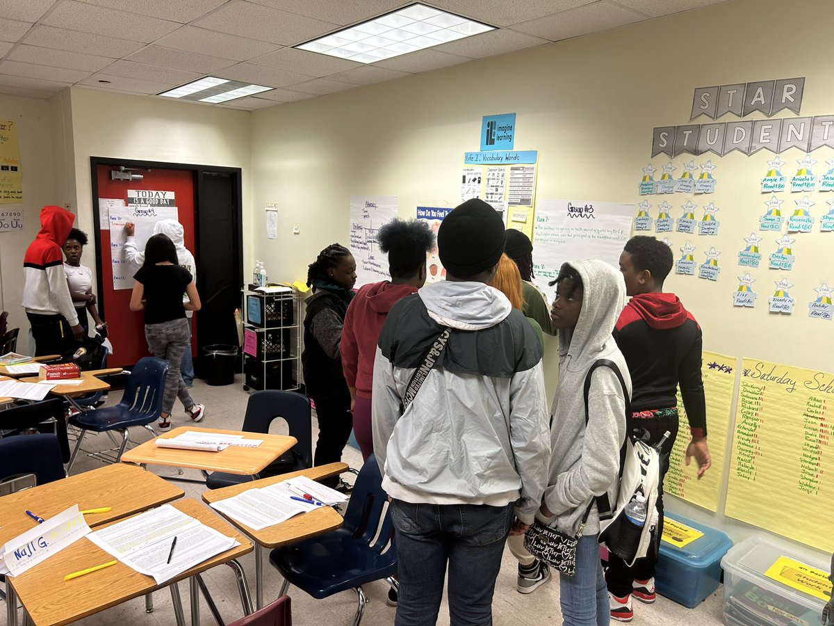 Ss are productively grappling w/ grade level text during the <a href="/miamiedisonsr/">Miami Edison Senior</a> WBA❄️. If we want Ss to become ind. learners, we must to be okay w/ releasing even when they’re not 100% ready. With expectations &amp; ongoing support they will RISE! <a href="/SuptDotres/">Jose L. Dotres, Ed.D.</a> <a href="/trydiggs/">Dr. Try K. Diggs</a> <a href="/lisagarcia_lisa/">Lisa Garcia 🏳️‍🌈🇺🇦🟦🇭🇹</a>📈