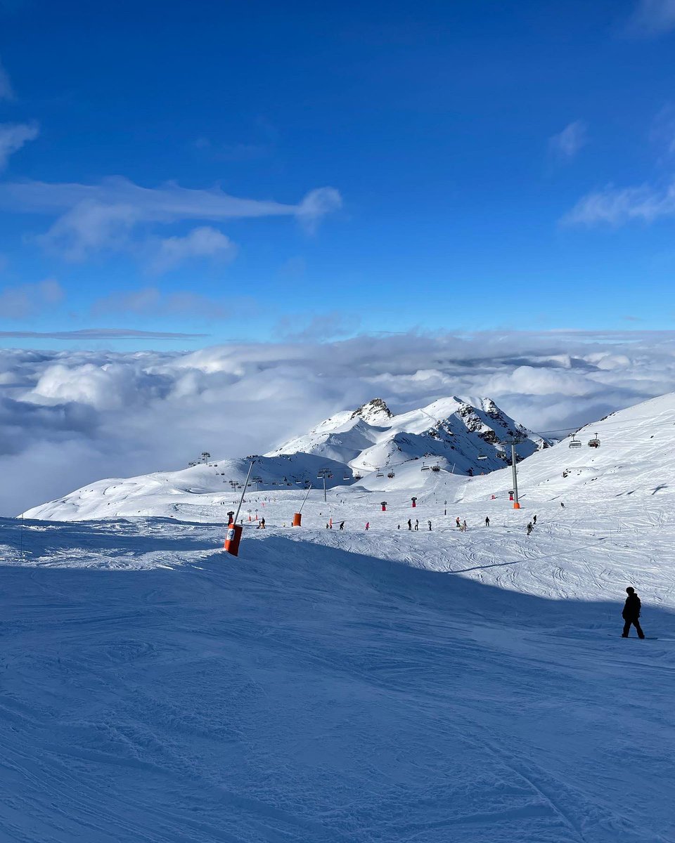 coolrunningseu's tweet photo. Welcoming in 2023 in #ValThorens 🫶🏻 https://t.co/BANdcqKYl8