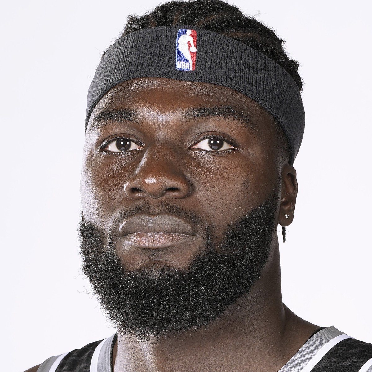 Mitchell, Monk, Holmes, Lyles e Okpala, os suplentes utilizados dos Kings, marcaram um total de 8 pontos na vitória sobre os Jazz.

Neemias Queta não jogou nenhum minuto.