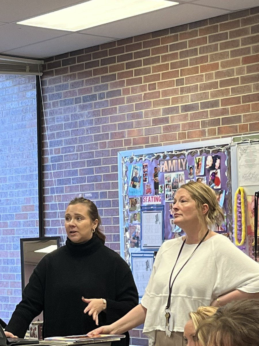 TOverton71's tweet photo. My first session this morning on Culturally Responsive Mentor Texts was fantastic and I highly recommend it! @theSMSD @LindbergNiki https://t.co/H8zRkAXezN