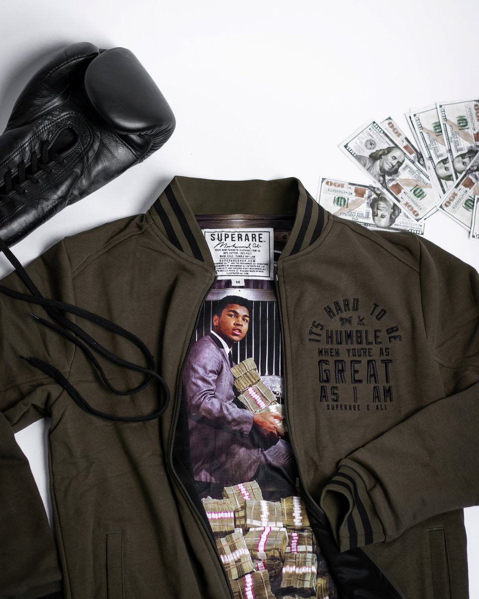 “It's hard to be humble when you're as great as I am!" - #MuhammadAli

Shop this limited edition <a href="/SuperareShop/">Superare</a> x Ali light-weight jacket here: bit.ly/3vDU2u4 🥊🦋🐝💰

#Stacks #LimitedEdition #New #Drop #Collection #Superare #Shop