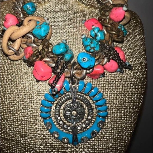 GetTilly2Boston's tweet photo. So good I had to share! Check out all the items I'm loving on @Poshmarkapp #poshmark #fashion #style #shopmycloset #mimco: https://t.co/tW5foNkyZf https://t.co/rIDh8MZw9H