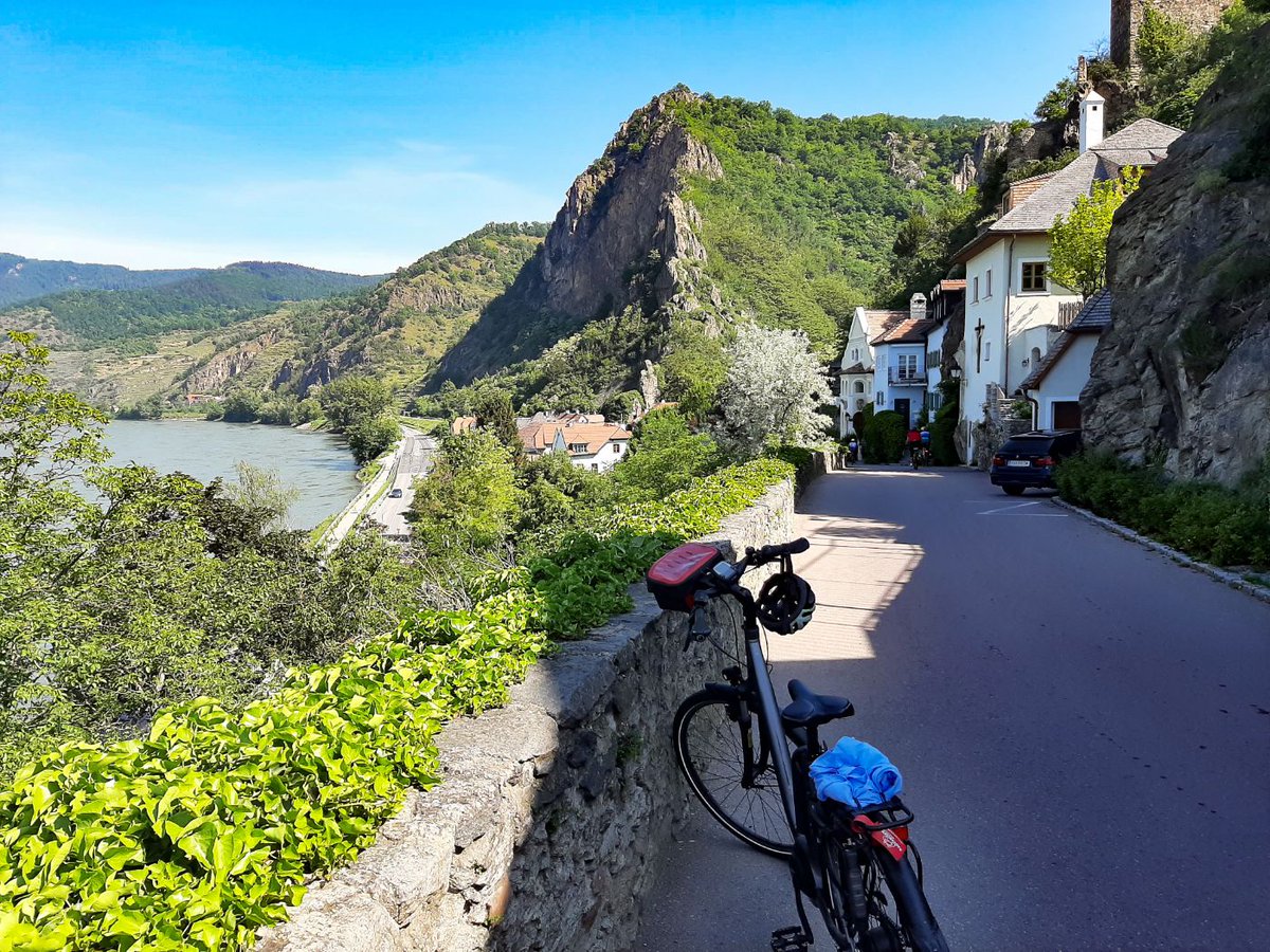 freedomtreks's tweet photo. More memories here, this time sent in by Freedom Trekkers Louise and Ted from back in May. These are some great snaps from our Danube River - 6 Countries Boat &amp; Bike Tour.

📷: Ted and Louise Gillespie, Danube River - 6 Countries Boat &amp; Bike Tour, May 2022 https://t.co/kgxPYiBAlU