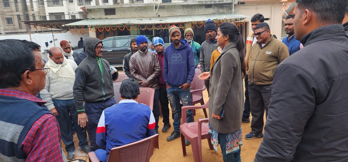 AmbaPrasadINC's tweet photo. हजारीबाग स्थित आवासीय कार्यालय में दैनिक जनता दरबार में क्षेत्रवासियों से मुलाकात कर उनके समस्याओं का निष्पादन की। https://t.co/ldcbQhfe13