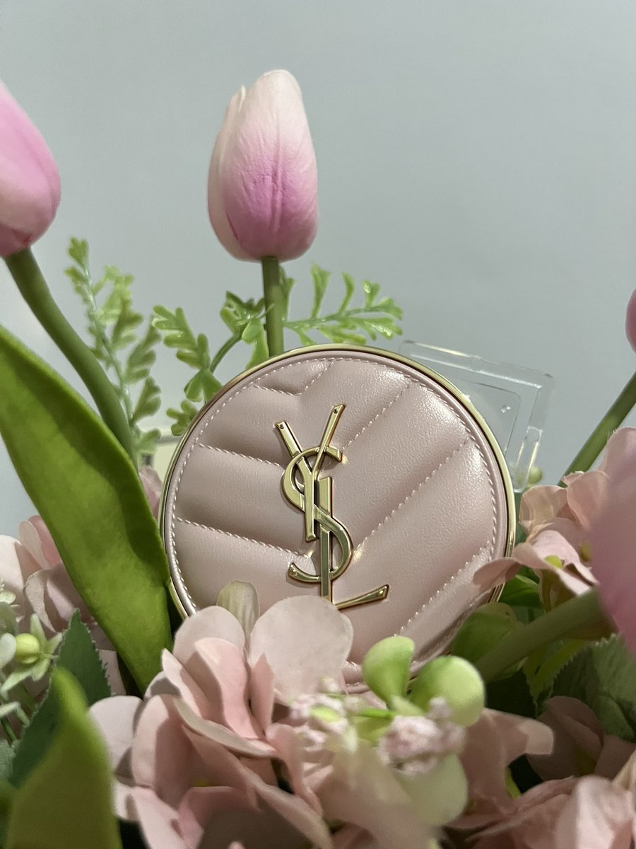 VanessaRubyJane's tweet photo. JUAL CUSHION YSL PINK SHADE B25!

Harga beli : 1.150.000 
Harga jual : Rp. 725.000

Alasan jual karena salah beli shade 

Pernah dipakai 3 kali

Bisa CO via toko oren

DM for more info~

#yslcushion #cushionysl #jualcushionysl #ysl https://t.co/BtrMMbszRP