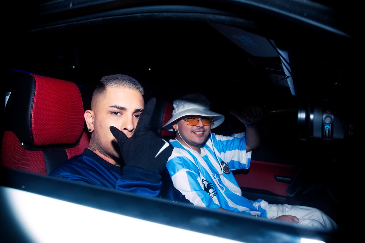 WarnerMusicArg's tweet photo. Porque la turreo session de @djtao_ok y @callejerofinoo rankea alto entre los recuerdos de este verano ⭐⭐⭐
¡Dale play una vez más! #DJTao #CallejeroFino #Turreo
https://t.co/iZnZNTua4H https://t.co/KrDwFyC7sz