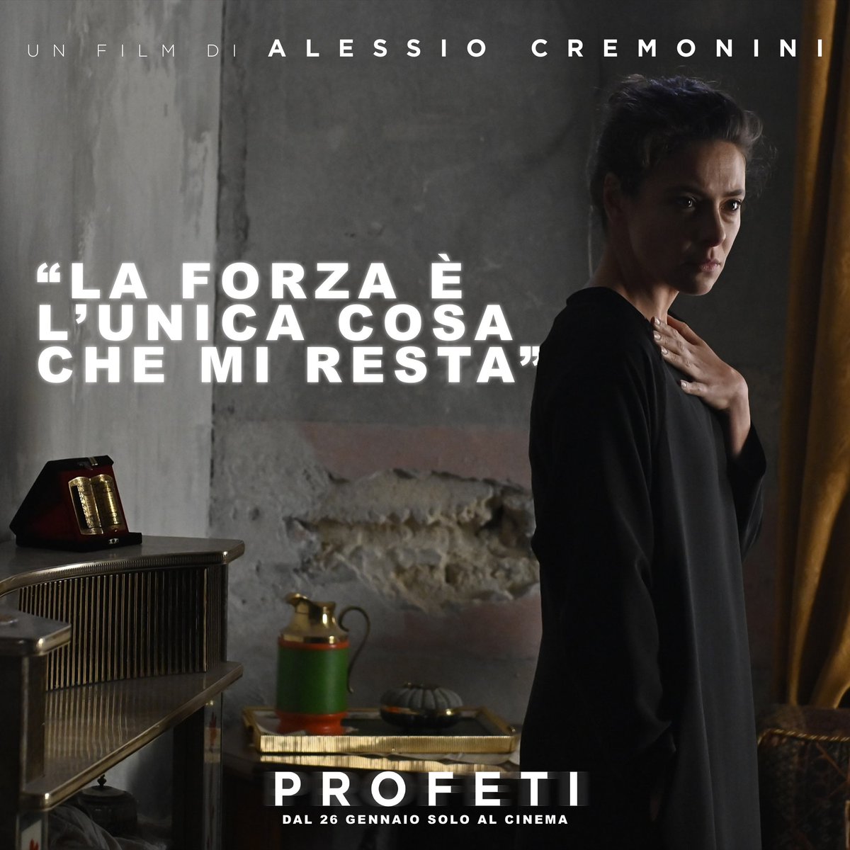 luckyredfilm's tweet photo. Come resistere in una situazione di prigionia e di totale annientamento della propria identità? 
#Profeti di Alessio Cremonini e con #JasmineTrinca arriva dal 26 Gennaio al cinema. https://t.co/lT46NSOk1h