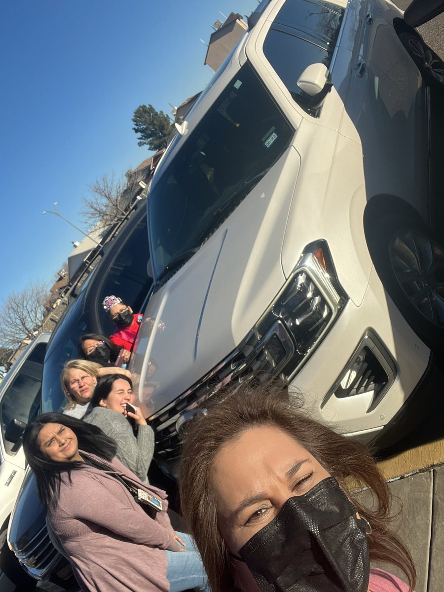 Laura R Moya tweet media