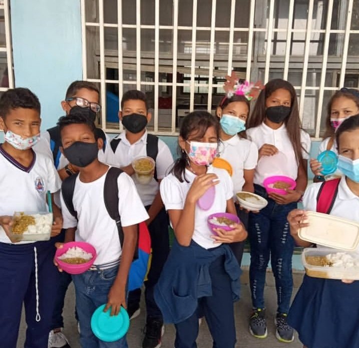 engagementfound's tweet photo. La nutrición es esencial para determinar que los niños crezcan, se desarrollen sanos y mejoren su rendimiento escolar. https://t.co/eftrza5SnI