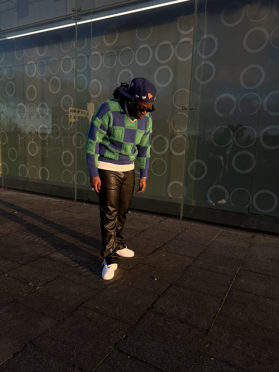 DoubleLife08's tweet photo. Don’t play whit it2X https://t.co/QgzGakHYZB