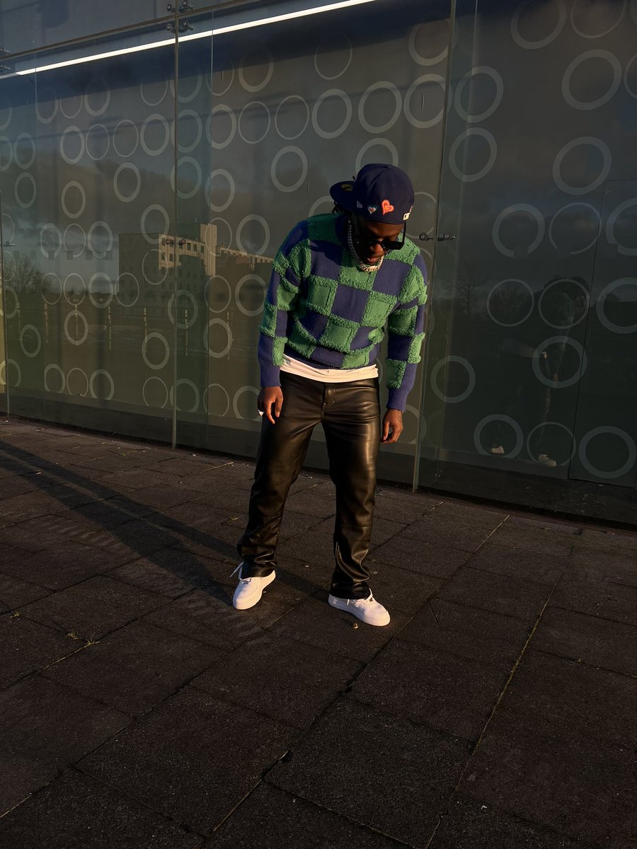 DoubleLife08's tweet photo. Don’t play whit it2X https://t.co/QgzGakHYZB