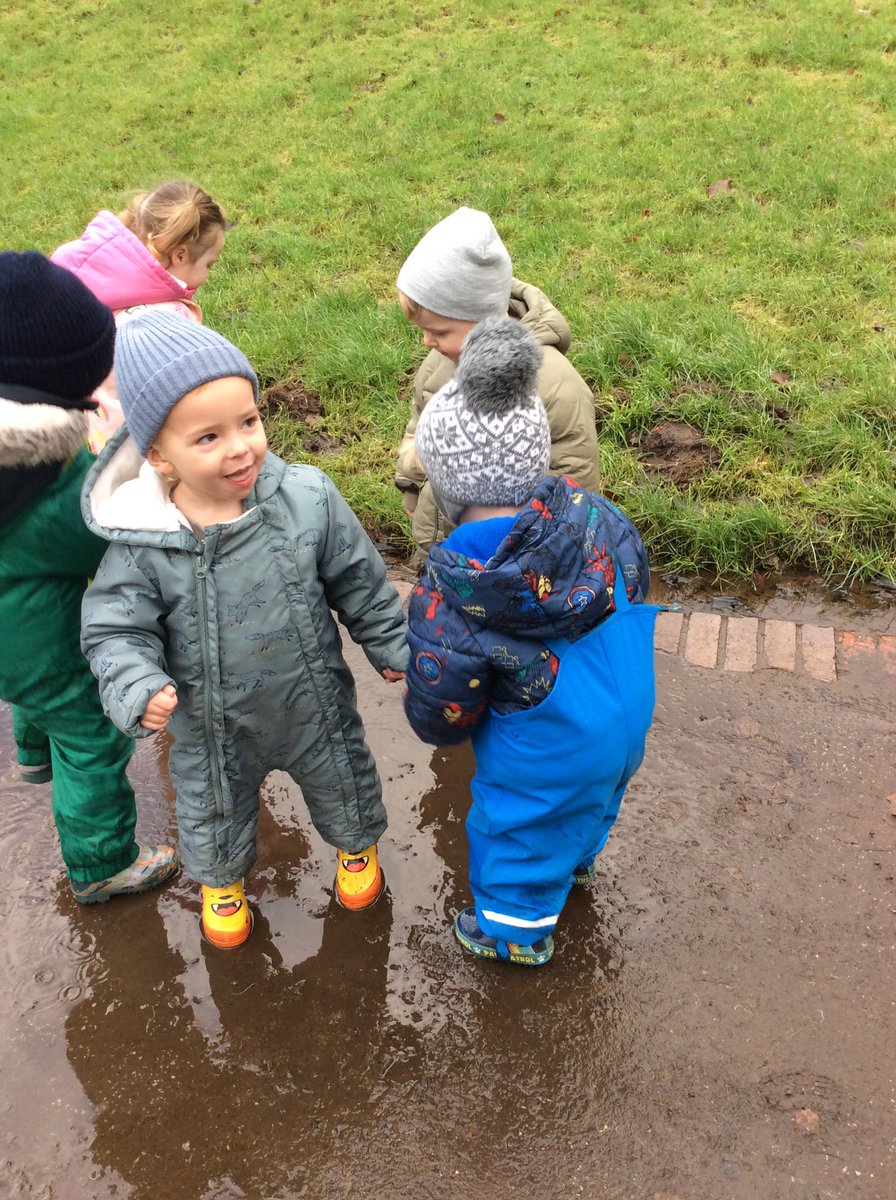 mccreadyfamily's tweet photo. Today the Rainbows explored our local environment by splashing in the muddy puddles and looking through the bridge to see the fast flowing water. “Big Splash” #virtualnatureschool #lookingthrough https://t.co/qDj50C0igN