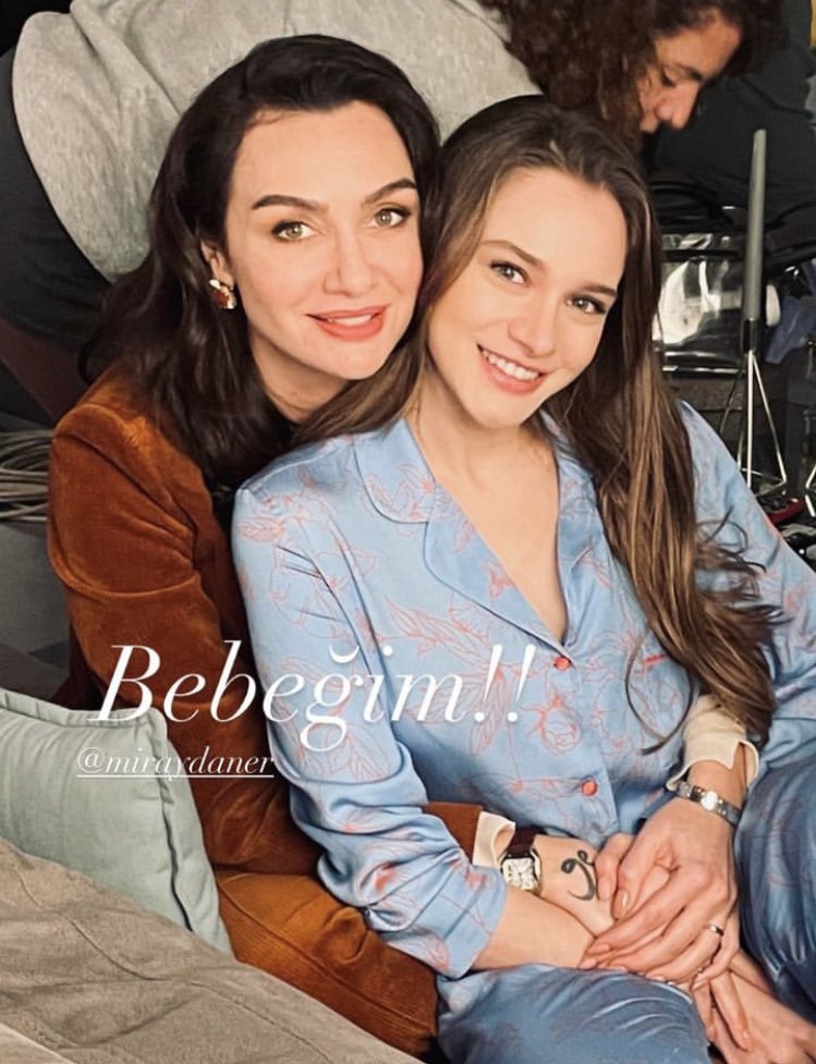 #BirceAkalay &amp; #MirayDaner 🥰
#Kuşuçuşu