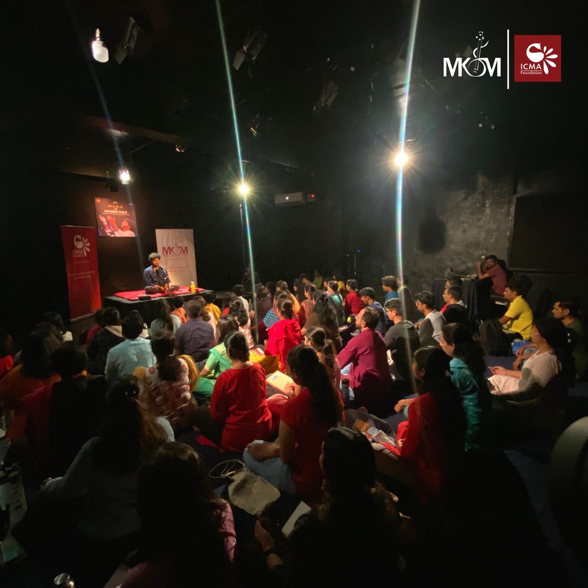maheshmkale's tweet image. Caring is sharing what you love.. spreading the love of music is what I care about, one note at a time!
#MKSM #Workshop3 #Pune #IndianClassicalMusic #HIndustaniClassical