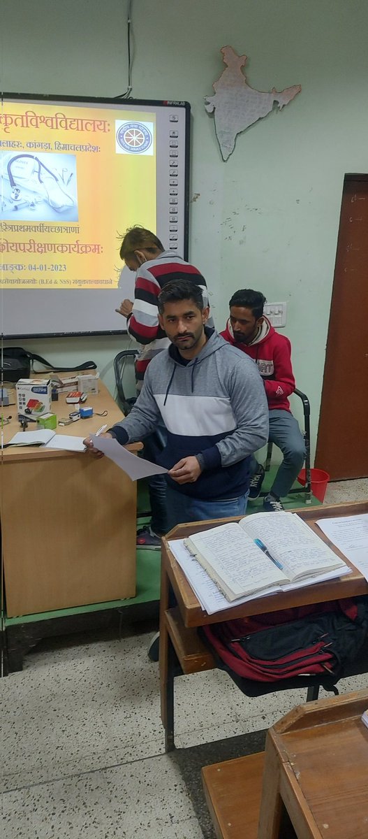 DrMukes02776189's tweet photo. CSU वेदव्यास परिसर बलाहर हि.प्र. के शिक्षाशास्त्रविभाग और NSS इकाई के संयुक्ततत्वावधान में दिनांक 04.1.2023 को परिसर निदेशक तथा विभागाध्यक्ष की उपस्थिति में शिक्षाशास्त्री-1st छात्राध्यापकों का स्वास्थ्य परीक्षण किया गया।
@shrivarakhedi @CentralSanskrit @NssChandigarh @_NSSIndia https://t.co/X8siQ8qn3A