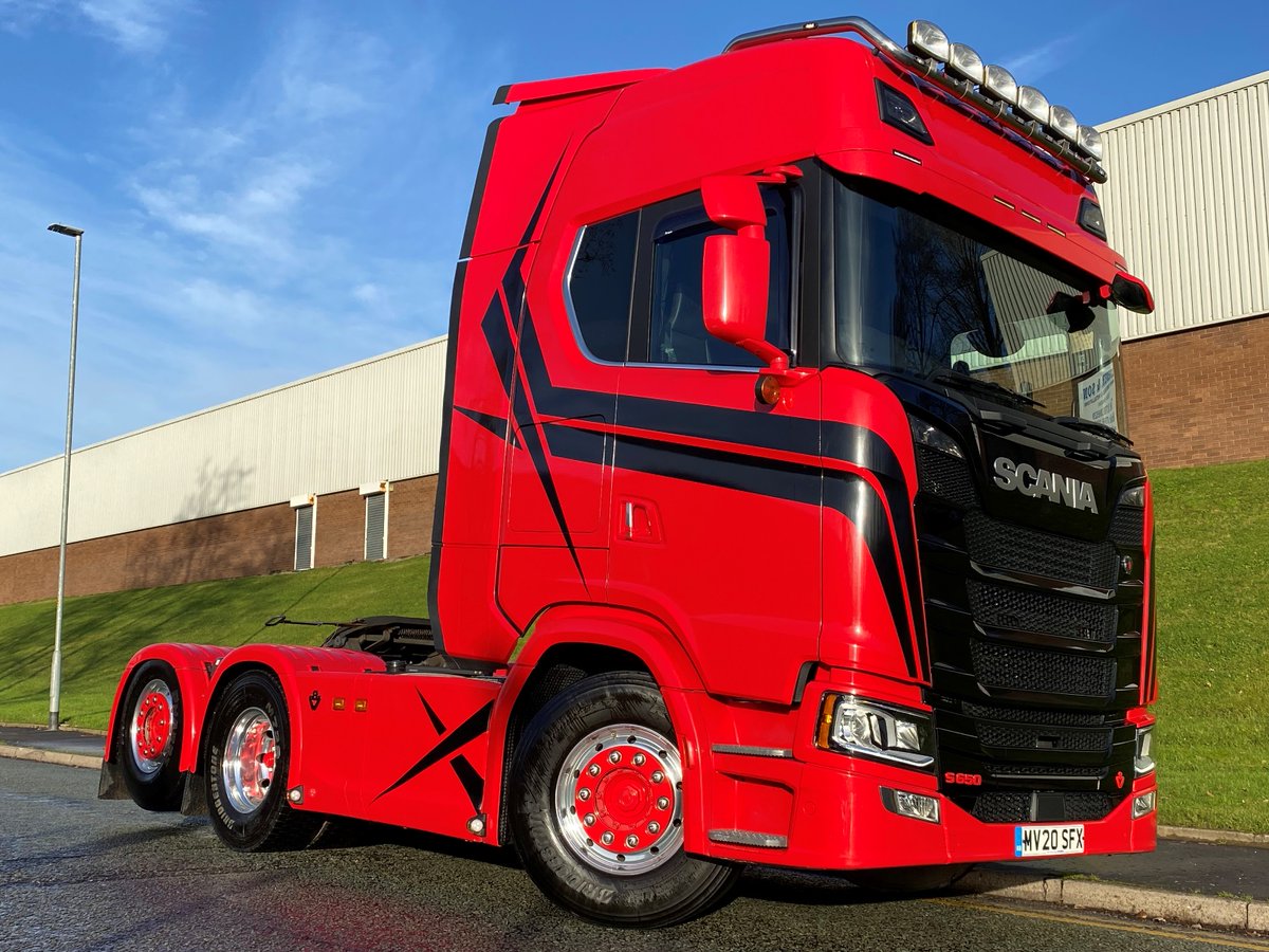 ScaniaWPTused's tweet photo. #NewStockAlert and @ScaniaWPT are kicking off 2023 in considerable style! 2020 #Scania S650 #Highline #TagAxle All the extras plus PTO/Hydraulics Only 213000kms #ScaniaGo Level2 with 24mths driveline warranty! Call 0161 653 9700 for details https://t.co/HqUhlPS0zk via @YouTube https://t.co/imQIeFifxZ