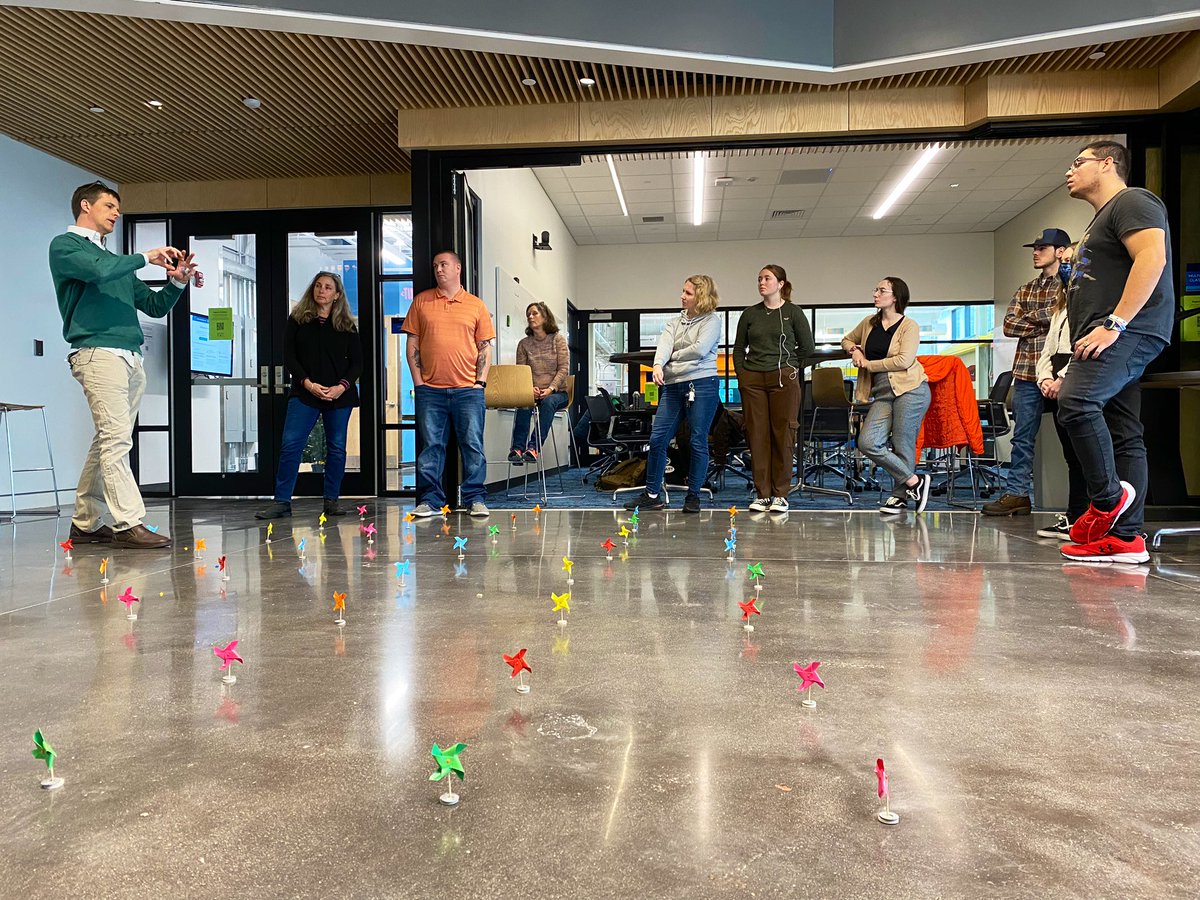 Do you wanna build a wind farm?!?

Great activity with <a href="/CapeCodComCol/">Cape Cod Community College</a> <a href="/UMassD/">UMass Dartmouth</a> #BlueEconomy students and <a href="/WHOI/">Woods Hole Oceanographic Institution (WHOI)</a> scientist Anthony Kirincich working to visualize offshore wind farms in Massachusetts