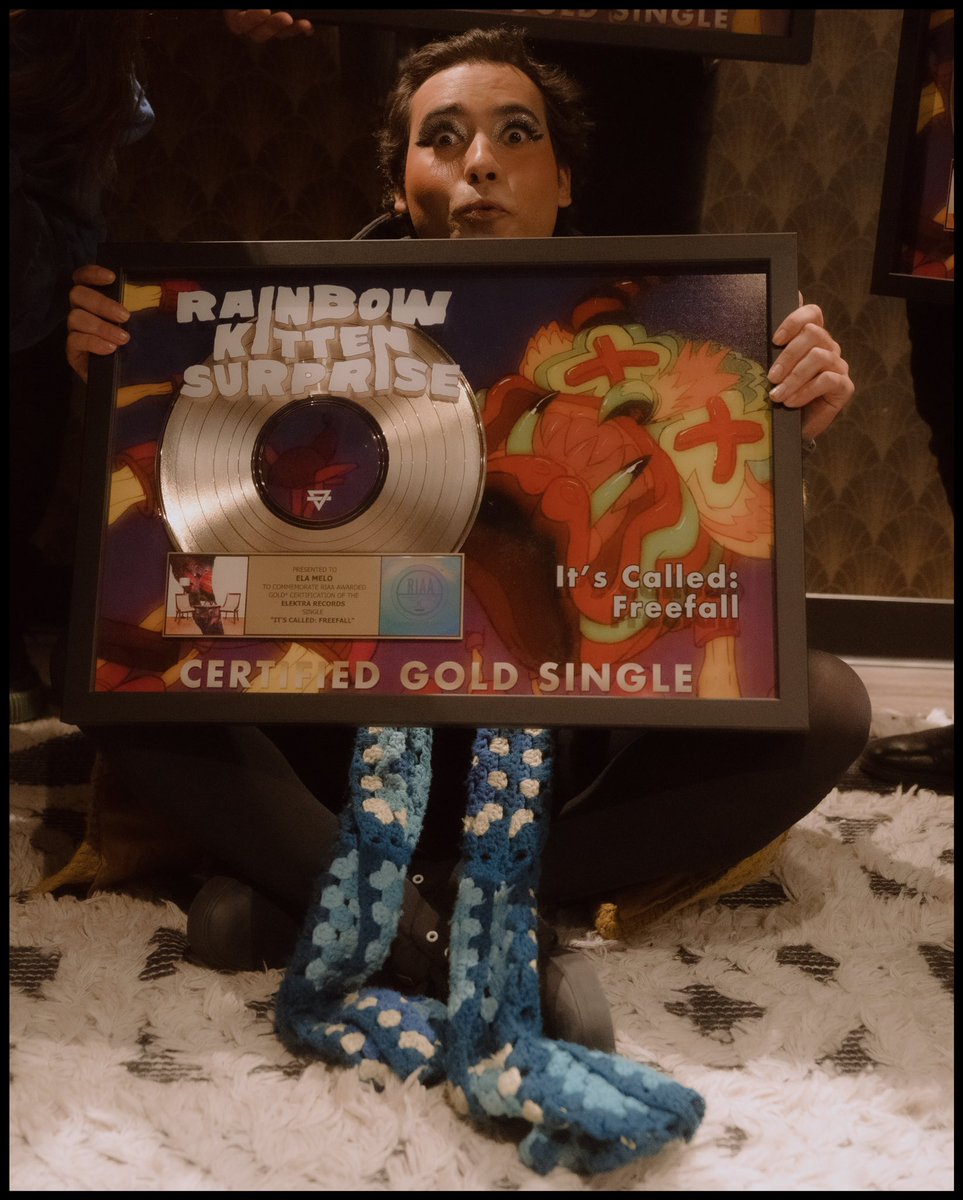 Surreal moment. “It’s Called: Freefall” is certified GOLD🏅❤️