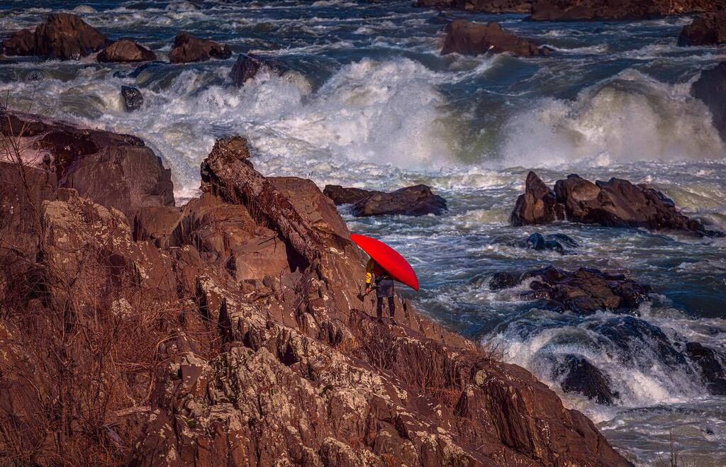 RickHiltbrunner's tweet photo. Looking back at victory. 
.
.
.
.
.
.

#amaturephotography #naturephotography #greatfallspark #omahaphotographer #instaphoto #amaturephotographer #naturephotographer #omahaartist #sport #kayaking #kayak #waterfall #watersports #water #river #whitewater #… https://t.co/oG4CbWPP9J https://t.co/yPkLAD2SZb