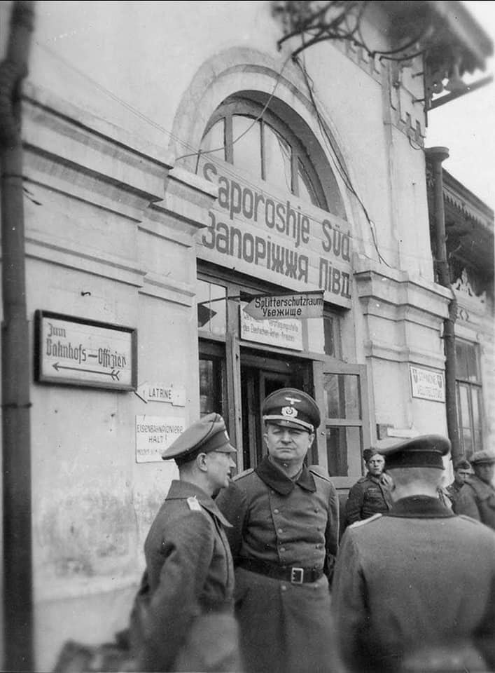 archi_varium's tweet photo. УССР, Запорожье 1943год. ЖД вокзал https://t.co/6Q0sLxmaRD