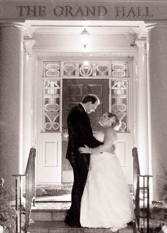 JustGrinPro's tweet photo. Happy 8th Anniversary Cheryl &amp; Chris! #wedding #anniversary #justgrinproductions @erinwoodgatephotography https://t.co/3oMXHQdkKb