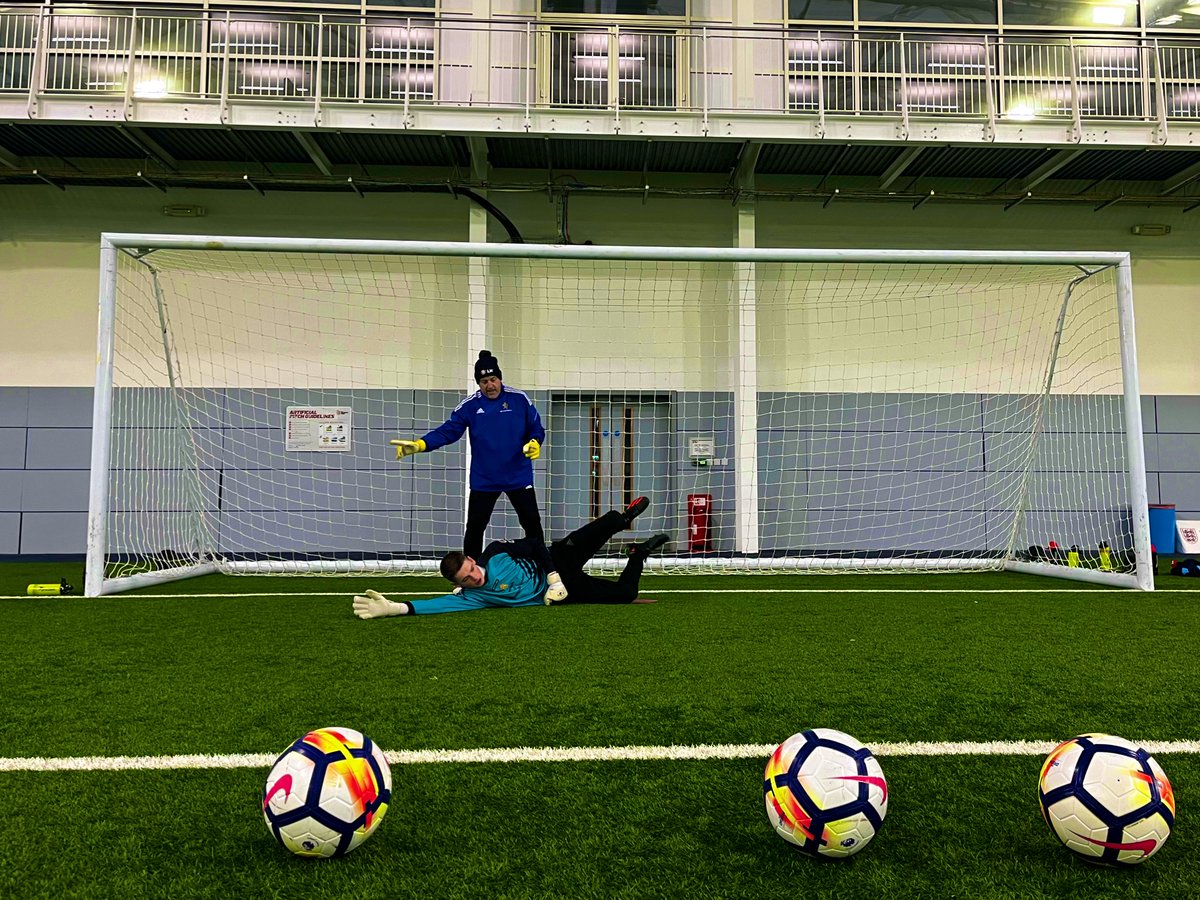 HabsMonSport's tweet photo. Thanks Lee @dual_role for the support ⚽️ @England St. George’s Park #MBFootball #preseason https://t.co/Mrt7VUaXap