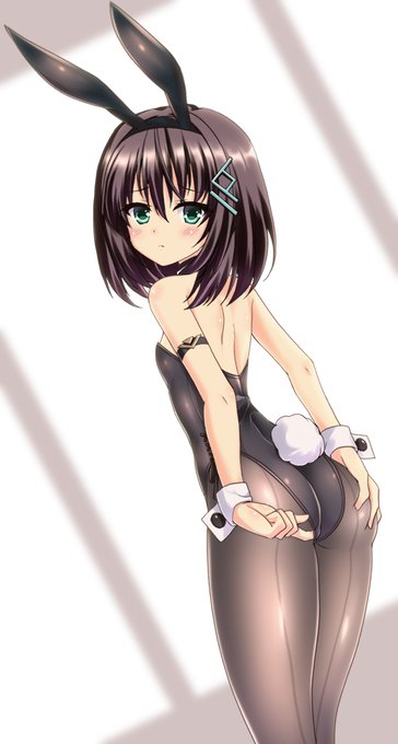 あけましておめでとうございます。
今年もよろしくお願いします。
卯年で周りがバニーで盛り上がってますね。
AFS士官学校の新年学生交流会でも給仕係はバニーガールです。
ソラハ「教官、あまり見ないでください……」
https://t.co/Z3OAkQPuio 