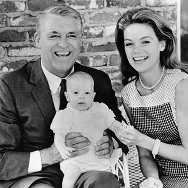  Happy birthday to Dyan Cannon. She made Cary Grant a very happy man when she gave him a daughter! 