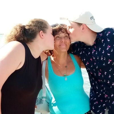 JuliaMMallen7's tweet image. There's not a moment of any hour of any day that my grandchildren and all of our children's future is not my top priority! #goodwillwin
#Meemaw loves you! 💞👣🇺🇲
pbs.twimg.com/profile_images…