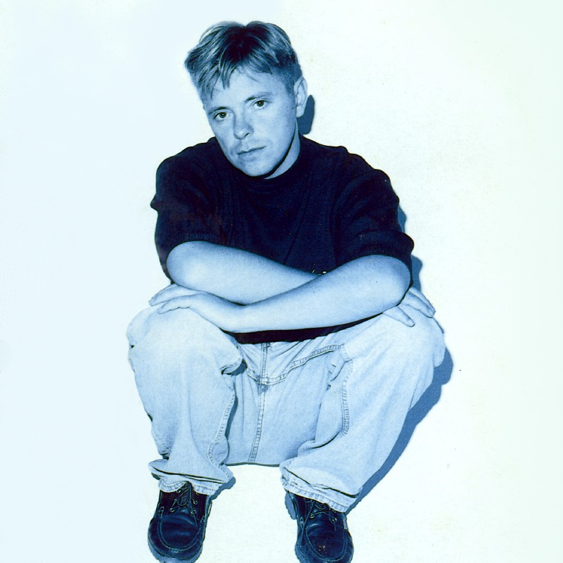 Electronic  tweet media