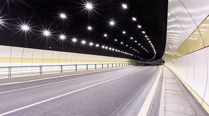 tche_phariman's tweet photo. INFRASTRUCTURES ROUTIÈRES :
Bientôt le lancement des travaux de construction d'un tunnel routier sous le canal de Vridi qui relie le port d'Abidjan à Jacqueville via la Y4 . https://t.co/3YlOtl6Wm1