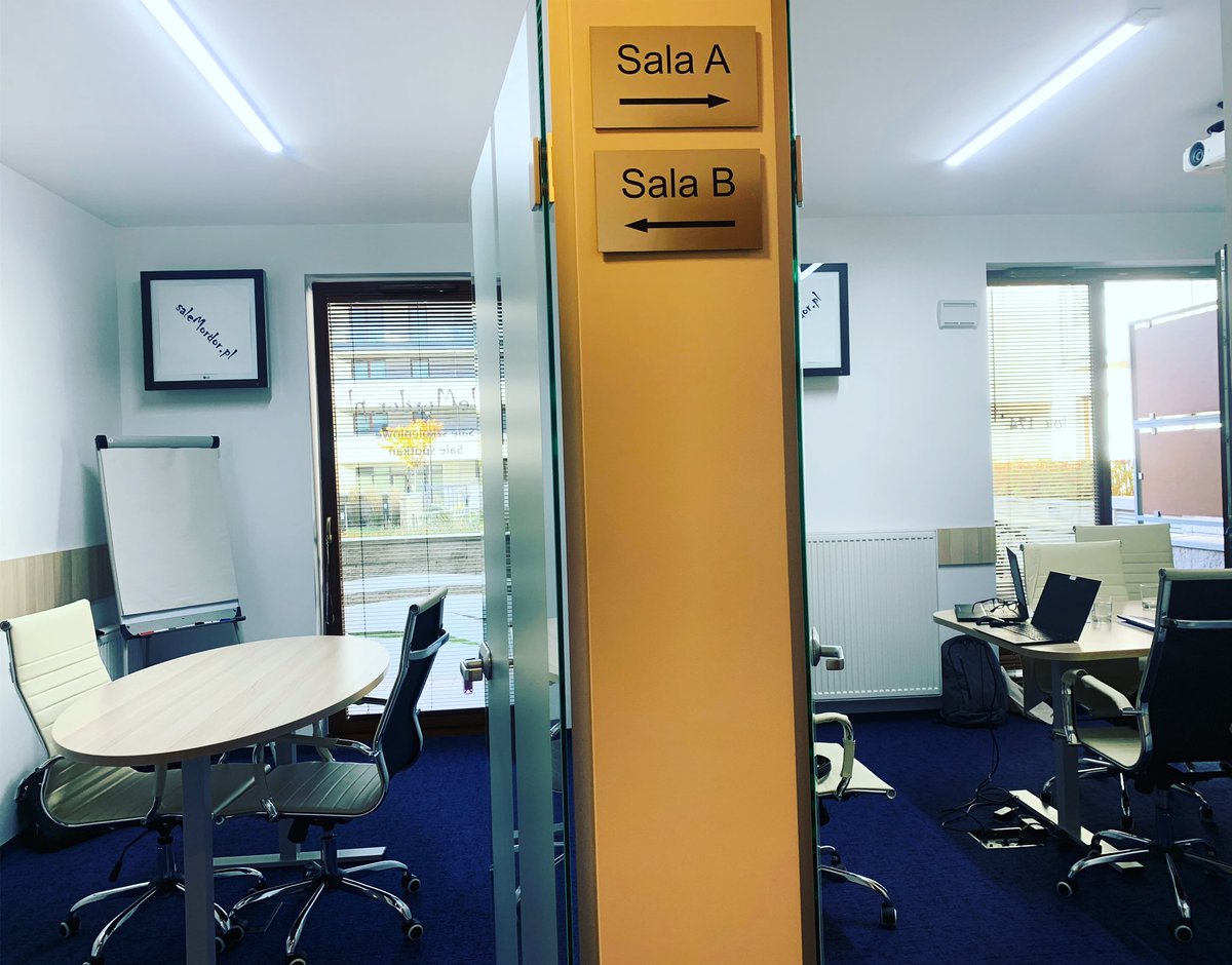 saleMordor_pl's tweet image. Wszystkiego najlepszego w Nowym Roku 🥳 i wielu spotkań! 🤝 U nas ceny pozostały niezmienione! 🤩
Dwie kameralne salki przy ul. Cybernetyki #mordor z dostępem do światła dziennego i wyjściem na taras. Zapraszamy!

#flipchart #projektor #telewizor #klimatyzacja #kawa #herbata