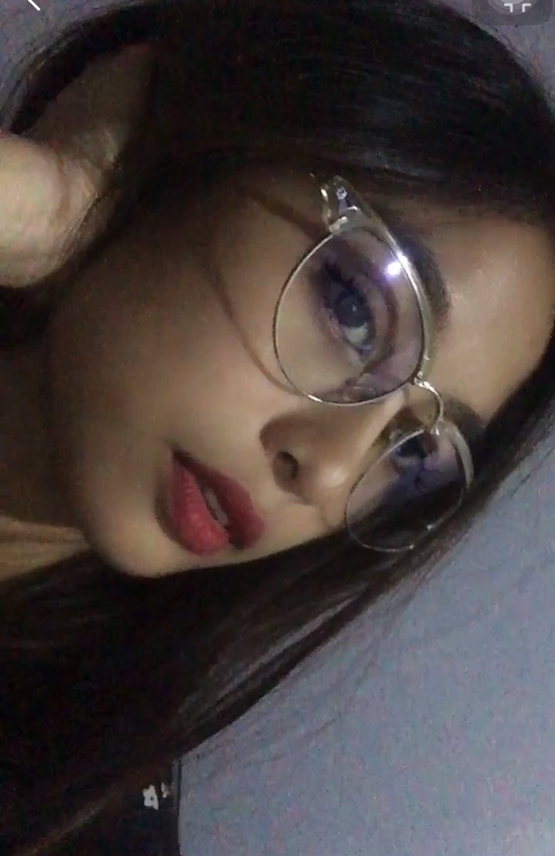 paulaxbrdn_'s tweet photo. hi :-----")))) https://t.co/OCdV1B1Z8y