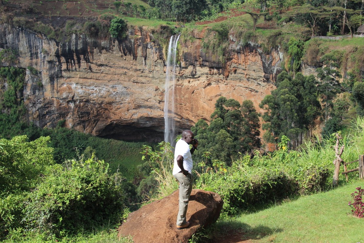 ElsieAttafuah's tweet photo. The falls of #Murchison #Itanda #Sipi and more, displaying mother natureโs true power, and providing water for millions downstream. https://t.co/aZUOrzZQN3