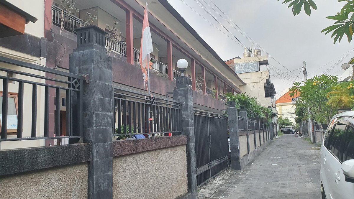 jpbali's tweet photo. Fasilitas kamar :
1. Kamar Mandi
2. Dapur
3. Almari
4. Tempat tidur
5. Listrik token masing2 Kamar
Lokasi Tuban , Badung Bali, 1 km dari Bandara I Gusti Ngurah Rai Bali,
800m dari pantai.
kontak :
https://t.co/7wuf0dNv4M
#Bali
#propertybali
#investasibali
#kostbali https://t.co/YerWc9yZbi