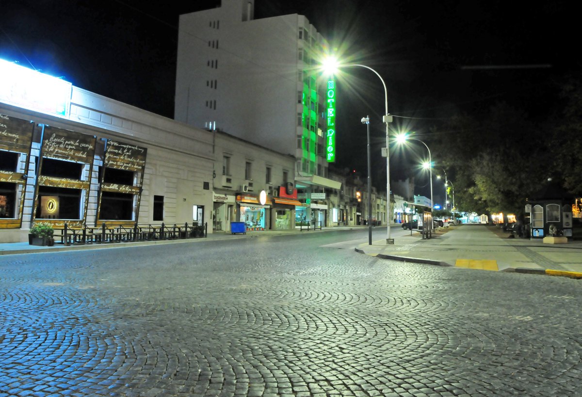 Junto con <a href="/redcame/">CAME</a>, comenzamos un nuevo año de desafíos para consolidar el desarrollo de Centros Comerciales Abiertos. Estamos trabajando con federaciones y cámaras en 59 ciudades de todo el país.