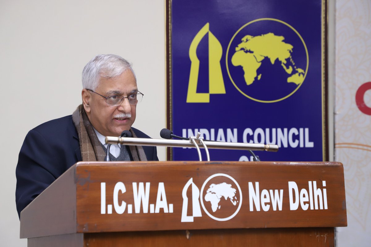 ICWA_NewDelhi's tweet photo. At the ICWA Panel Discussion on "#Pravasi Bharatiya Divas 2023–Celebrating Diaspora in Era of AmritKaal" @amb_virugupta, Pres, @IndiaArsp; @AmbTrigunayat, Fmr Amb🇮🇳to🇯🇴🇱🇾🇲🇹; Prof Binod Khadria, JNU &amp; @neelakantha, Working Pres, @PIOCCI_NewDelhi were the panellists. https://t.co/ygVGSU90AR