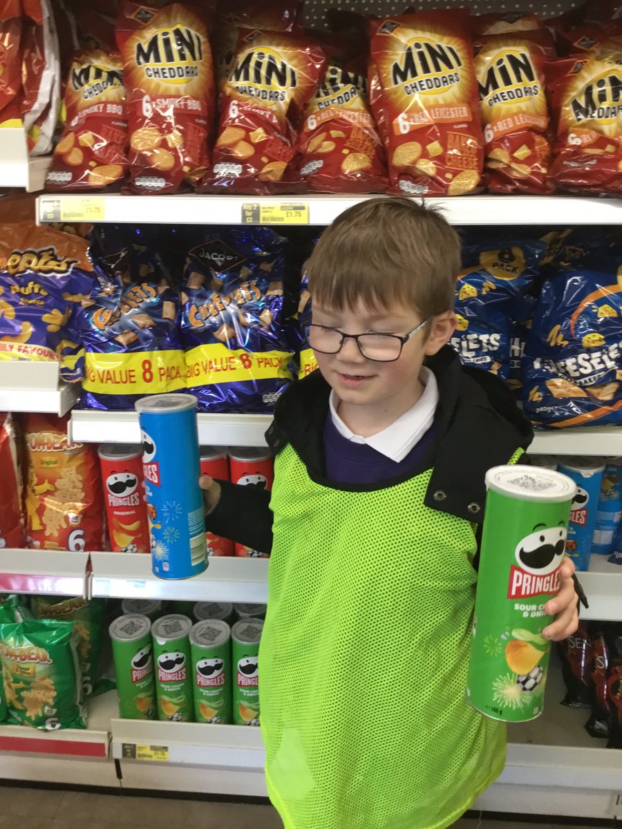 ReachPrimary's tweet image. Experiential learning #makinglists #addingandcounting #lifeskills