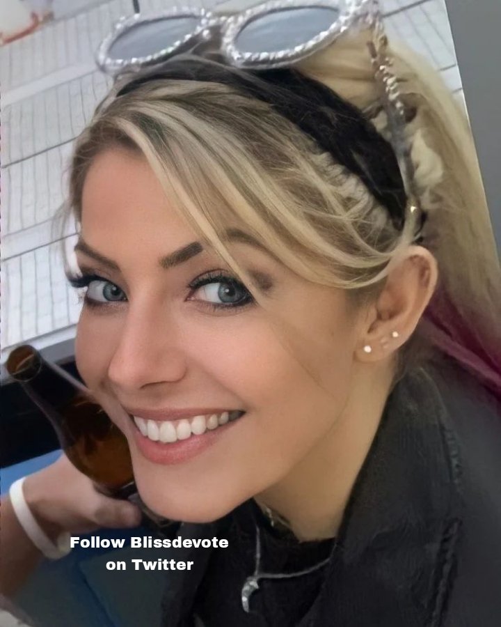 Alexa Bliss is the most prettiest girl in the world 😍
2023 #365DaysofBliss Day 3️⃣
Reply w/ a FAV Pic or Gif of Alexa Bliss ✨️
#WeSupportAlexaAlways