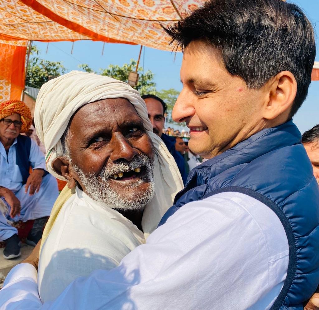 Niyati0101's tweet photo. Janmdin ki dher sari shubhkamnaen sir I wish aap hamesha khush raho 
#HappyBirthdayDeependerJi
https://t.co/XGP1G7AJSc