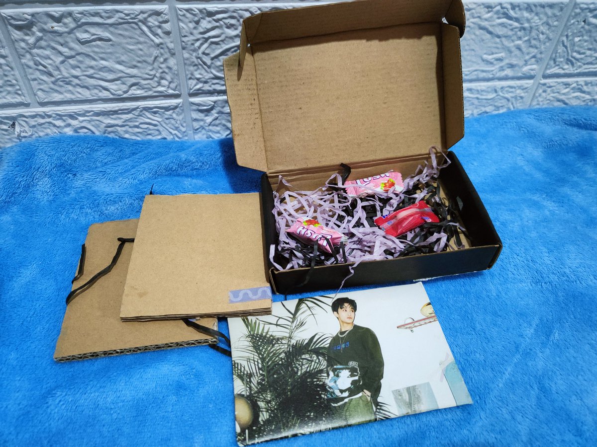 _urjanelle's tweet photo. .   ·  *💌 #miasproof 

namjoon pc free claim arrived safely! free claim na siya but my freebies pa grabe... thanks so much @ymlvrcart for this! ✨🫶 https://t.co/lqvIrUdpaH